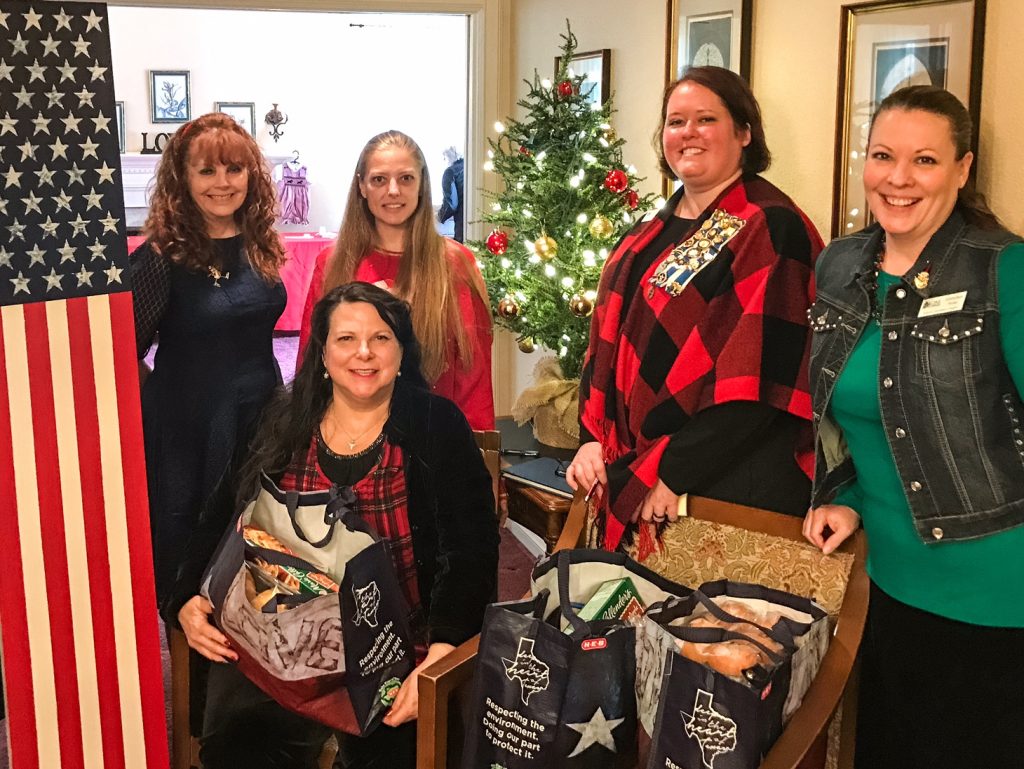 DAR Ladies with gift baskets